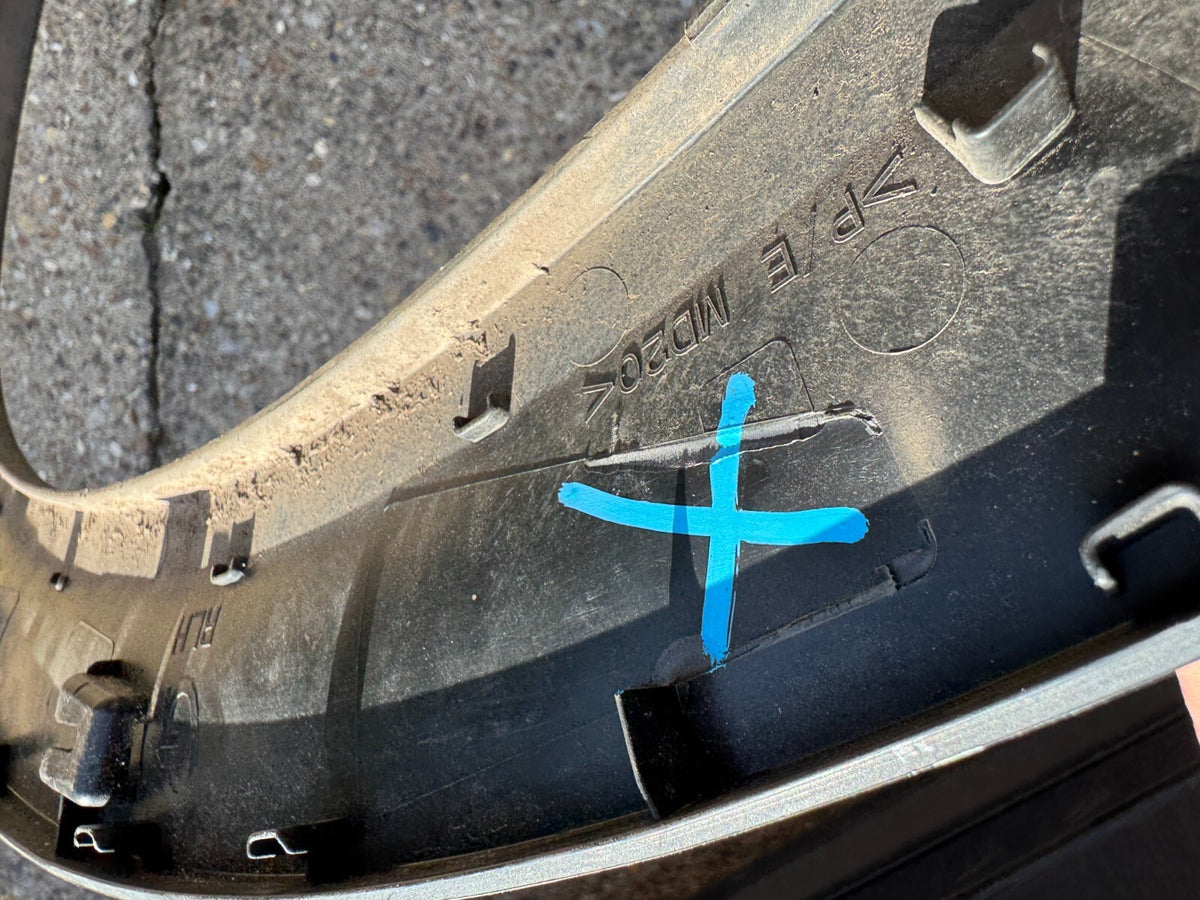 2024 Peugeot 408 rear left wheel arch trim 9838434680 Scratched