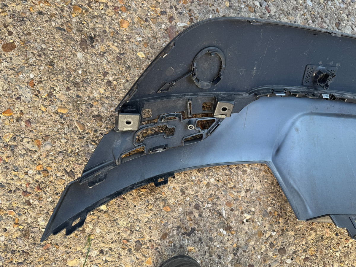 N8A2-17F879-A LAND ROVER RANGE ROVER L560 LOWER MOUSTACHE & VALLENCE & TOW CAP