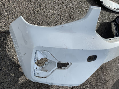 BUMPER DEPAN VOLVO TULEN XC40 2022 ke atas 5 Pintu SUV no. part 31690933