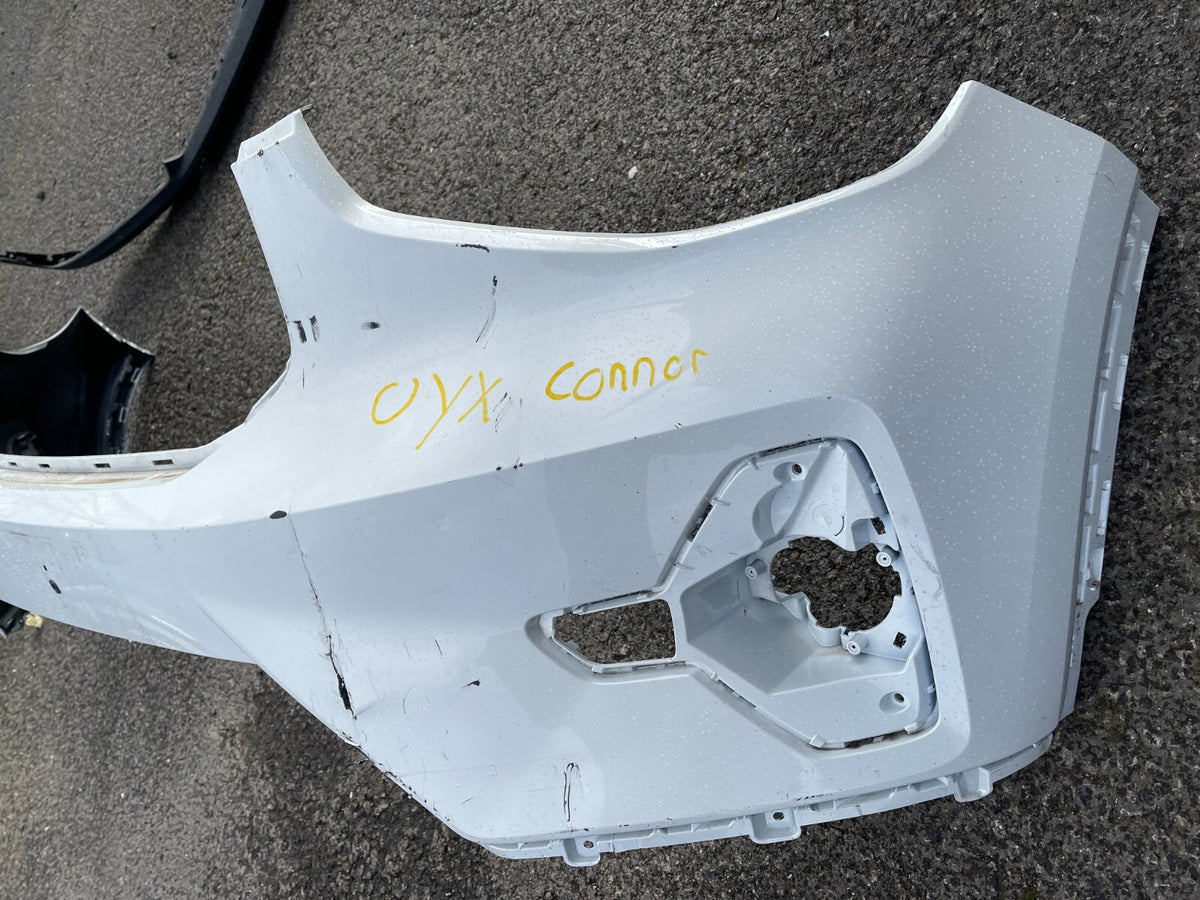 BUMPER DEPAN VOLVO TULEN XC40 2022 ke atas 5 Pintu SUV no. part 31690933