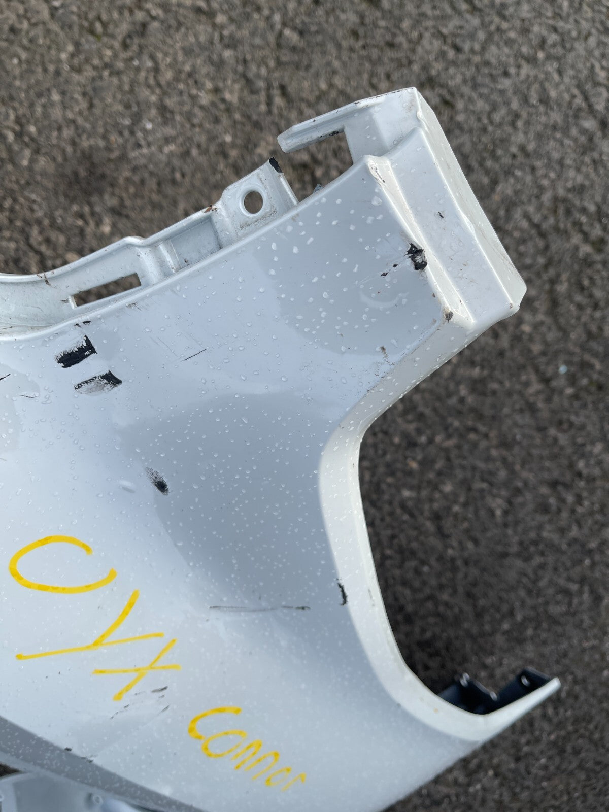 BUMPER DEPAN VOLVO TULEN XC40 2022 ke atas 5 Pintu SUV no. part 31690933