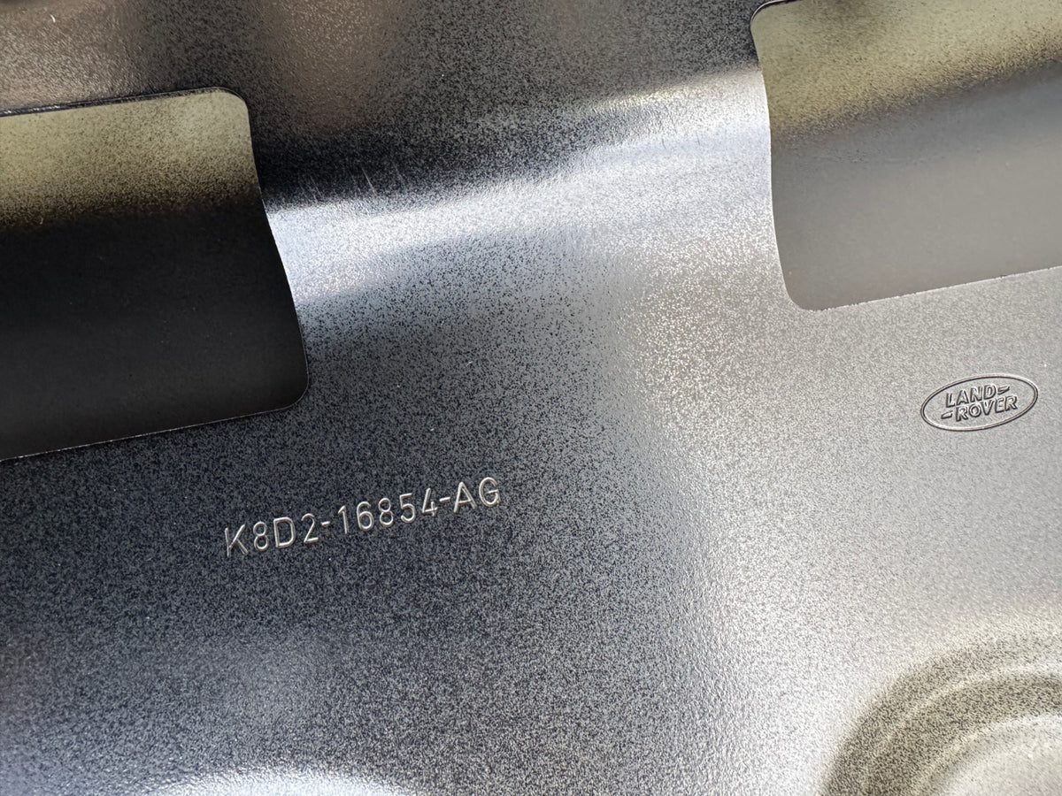 RANGE ROVER EVOQUE L551 GENUINE BONNET K8D216854AG scratched