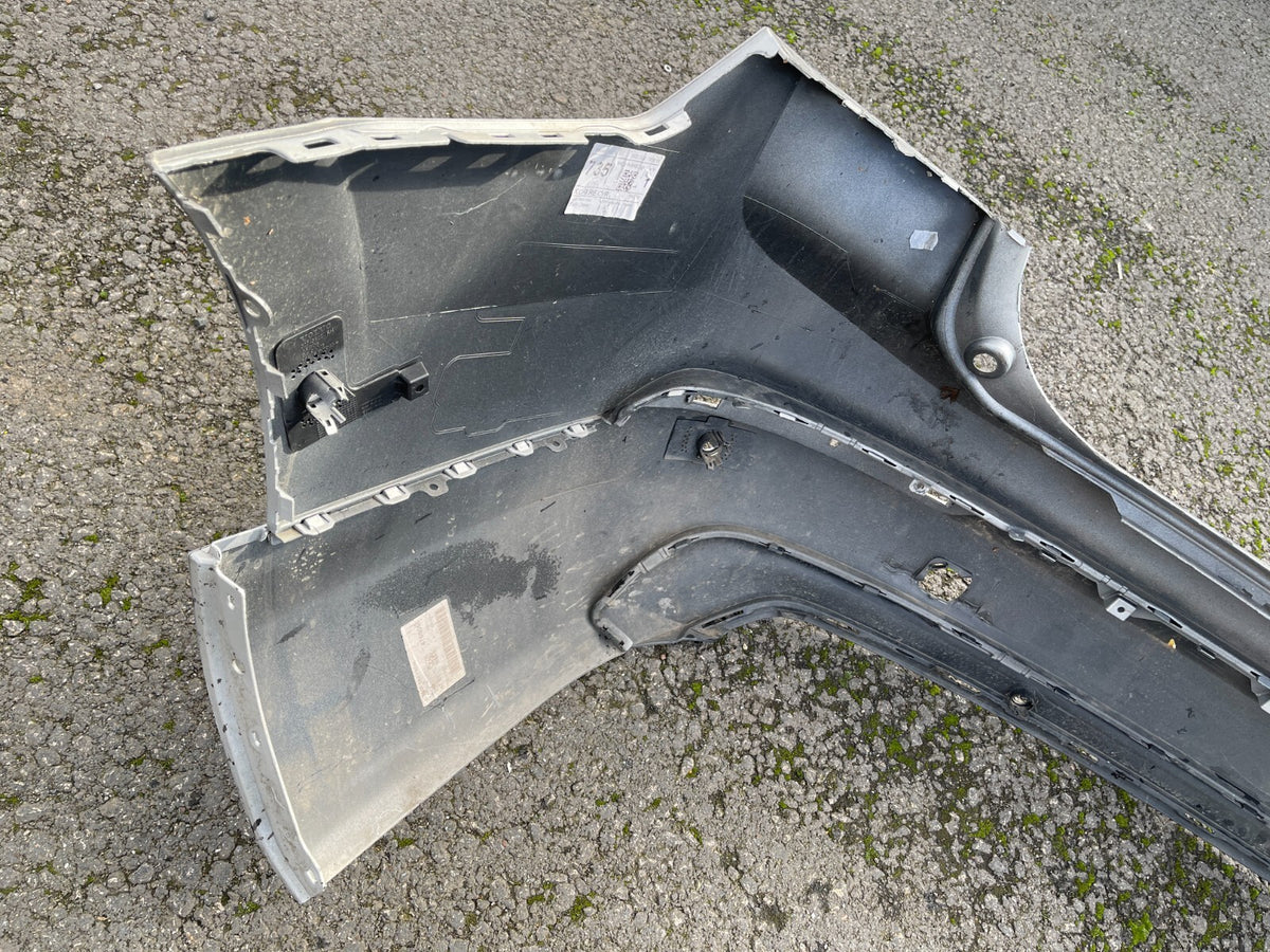 2021 Volvo XC90 rear bumper 31353430 Silver Dawn