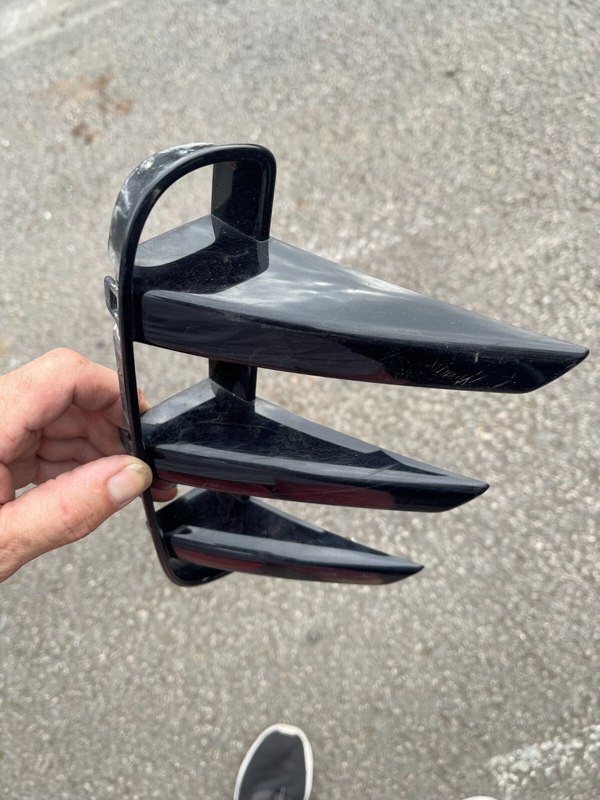 2021 COVER FRAME KISI-KISI JARING LIST LAMPU KABUT BUMPER DEPAN KANAN RANGE ROVER SPORT