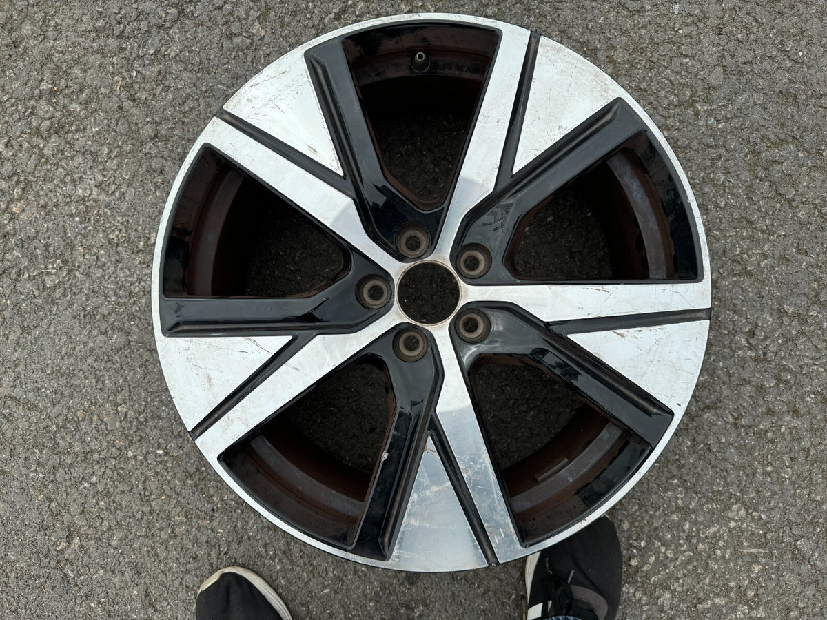 2019-2024 VOLVO XC40 C40 19" VELG RACING 32243375
