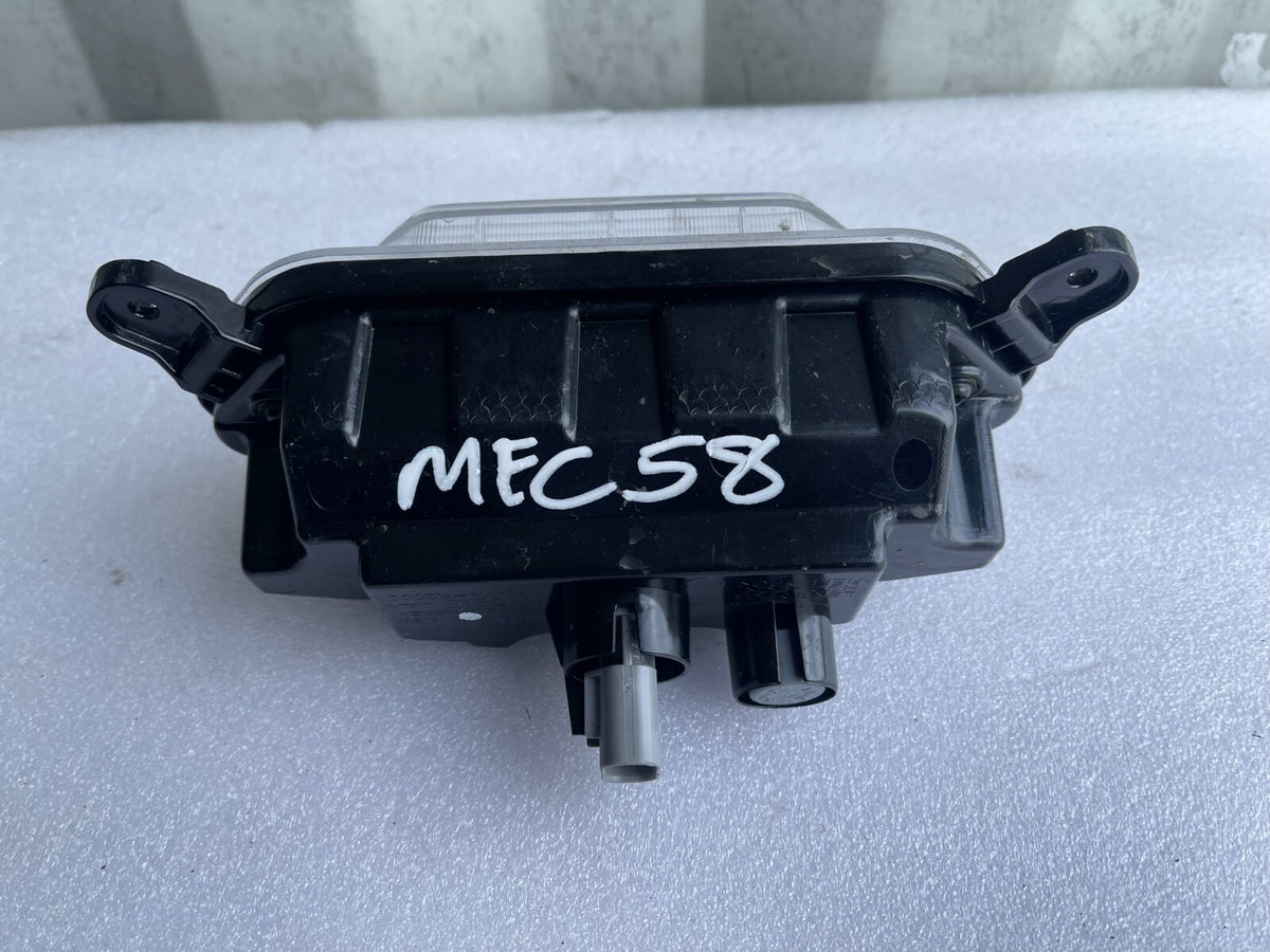 2022 Genuine KIA SPORTAGE REVERSING LAMP 924A3R2000