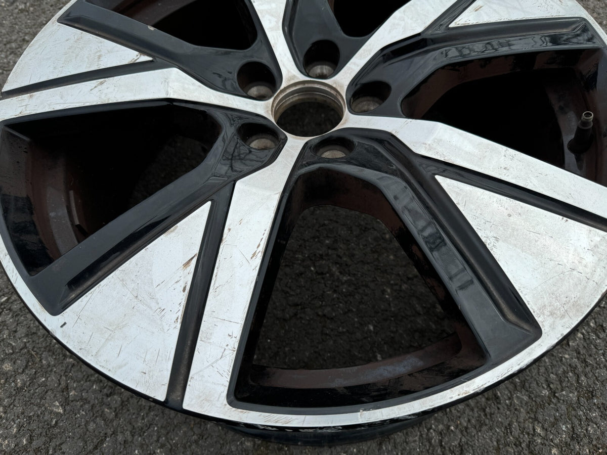 2019-2024 VOLVO XC40 C40 19" VELG RACING 32243375