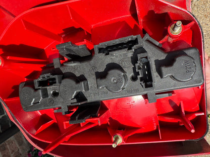2000 VOLKSWAGEN POLO REAR LEFT LIGHT 6N0945095J