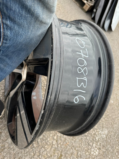 2019-2024 VOLVO XC40 C40 19" VELG RACING 32243375