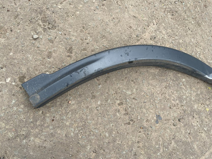 LAND ROVER DISCOVERY L550 2022 WHEEL ARCH TRIM RLH | LK72290E23A NO PDC