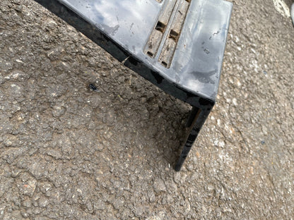 KIA EV6 2021 Left fender trim molding 87713CV100 DAMAGED