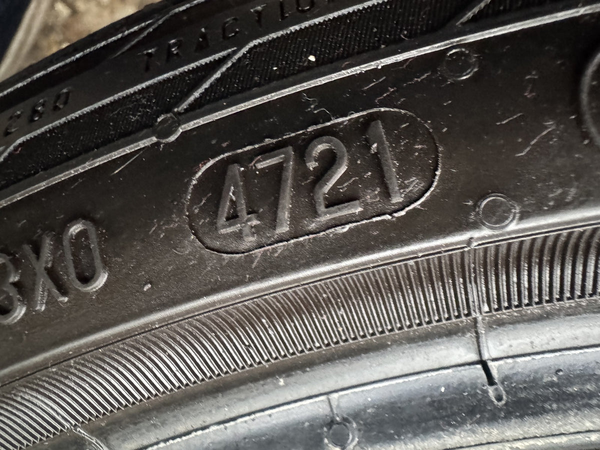 225 40 18 CONTINENTAL SPORTCONTACT 5 MO MERCEDES 92Y XL 4.5mm NO REPAIRS X1