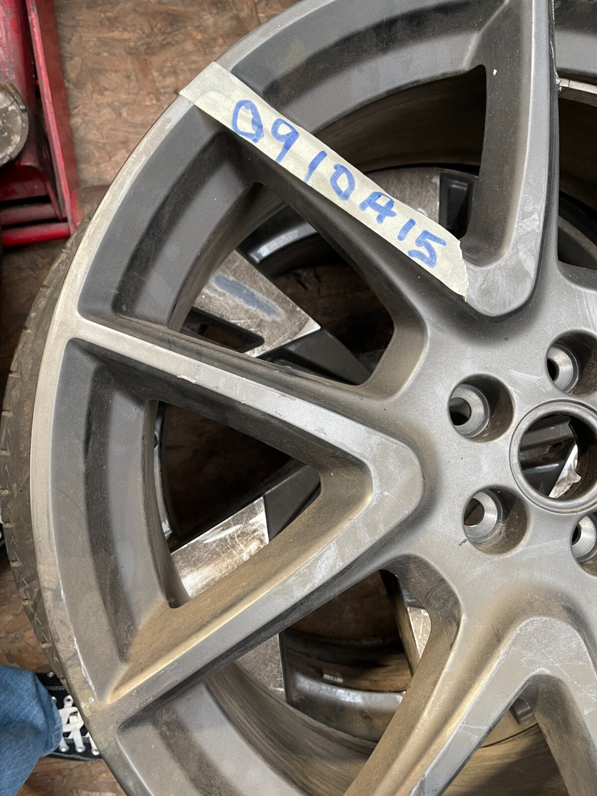 GENUINE RANGE ROVER VELAR L560 21" 8.5J ALLOY WHEEL L8A21007CA