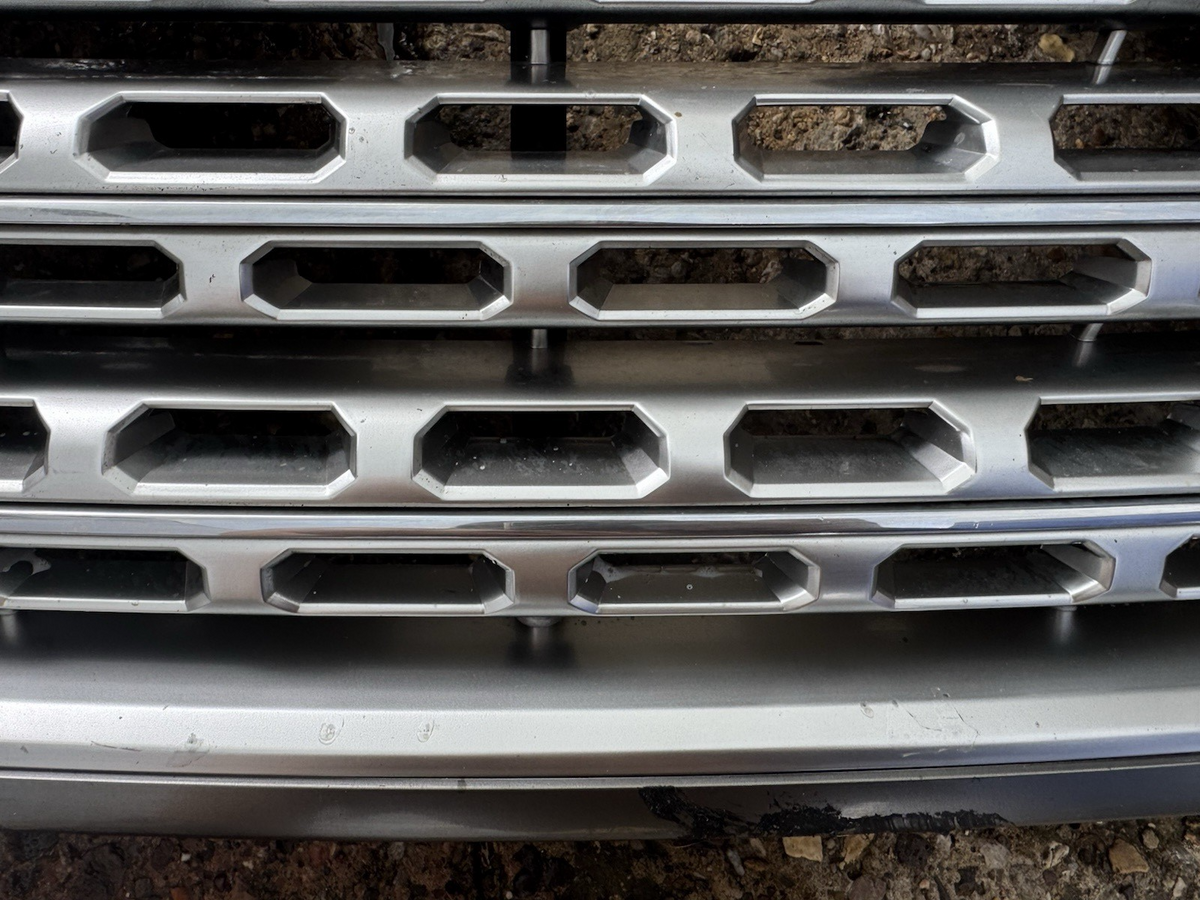 RANGE ROVER VOGUE L405 Front Bumper Grille CK52-BA163-CA 2013