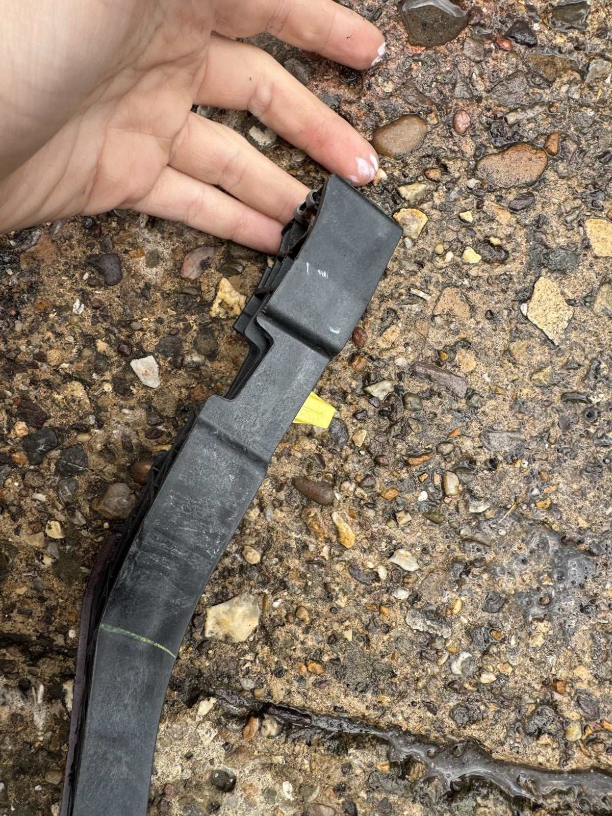 Genuine Kia Sportage 2015-2022 RH Rear Bumper Side Bracket 86614F1000