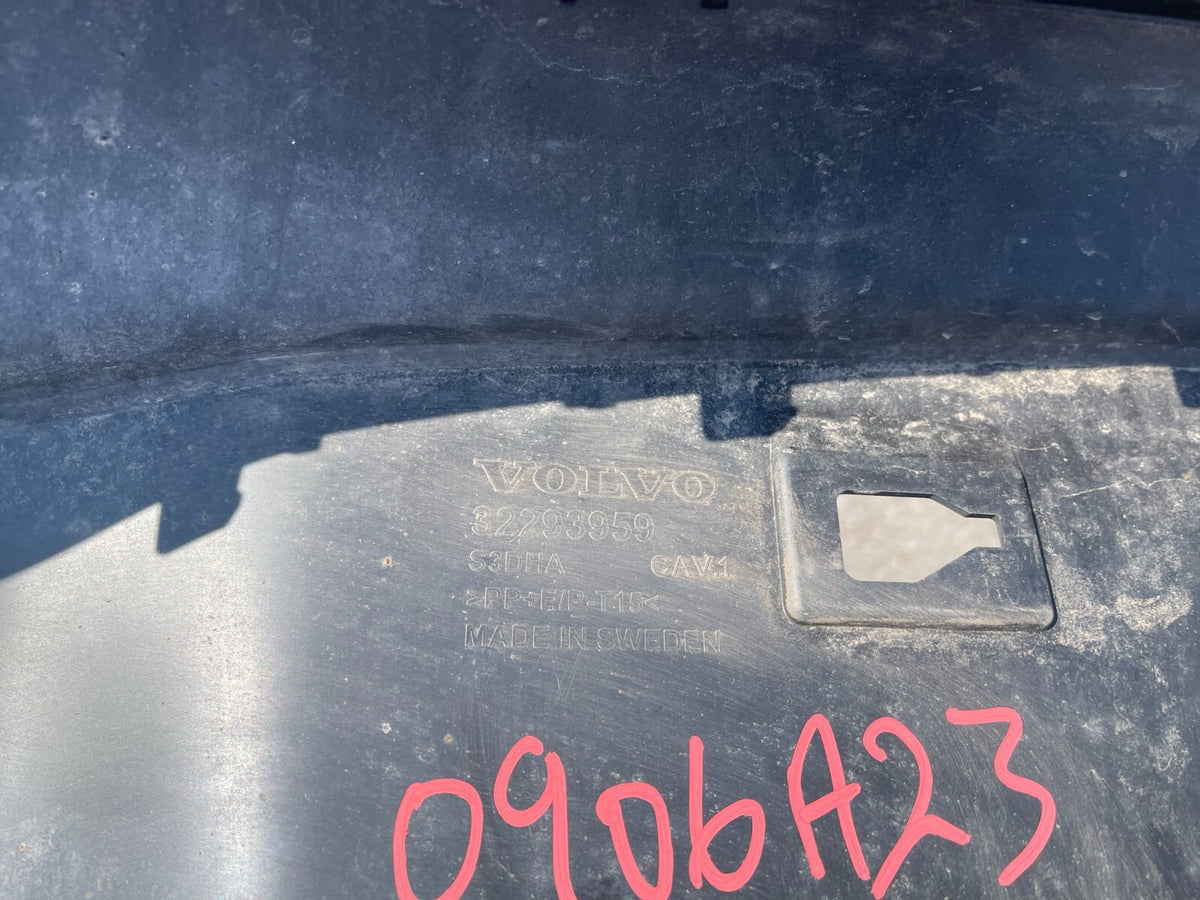 Protecting Pla - Volvo (32293959)