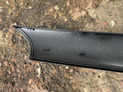 2022-2024 RANGE ROVER SPORT L461 A PILLAR WINDSCREEN EXTERIOR TRIM RIGHT