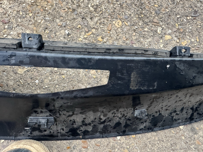 Range Rover L460 Winscreen Wiper Cover Trim Genuine P/N M8E2-16F654-AC REF H3E22