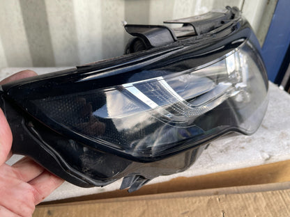 Land Rover Discovery Sport 2019 Headlight FK72-13W029-DH RIGHT DAMAGED