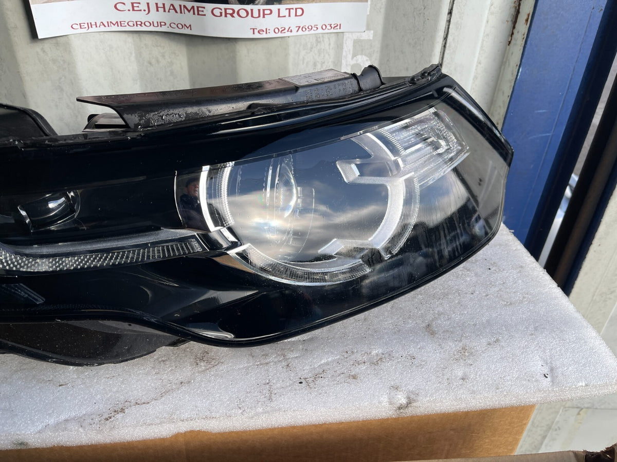 Land Rover Discovery Sport 2019 Headlight FK72-13W029-DH RIGHT DAMAGED