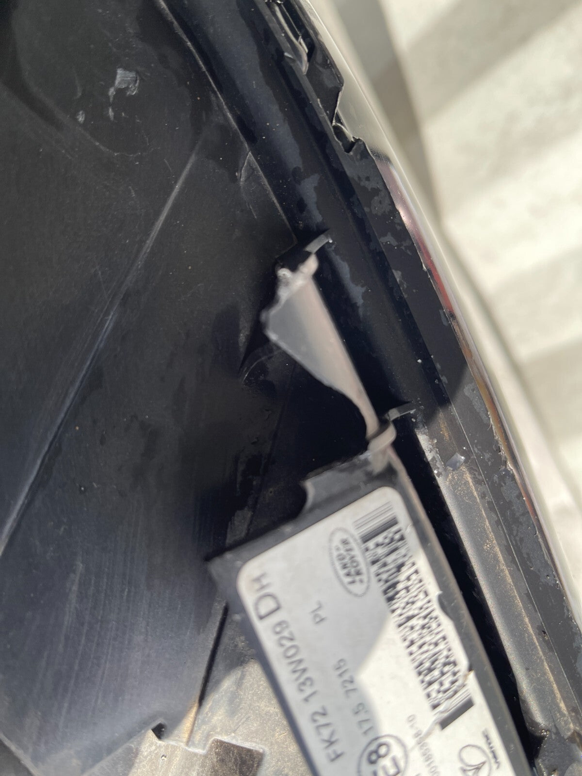 Land Rover Discovery Sport 2019 Headlight FK72-13W029-DH RIGHT DAMAGED