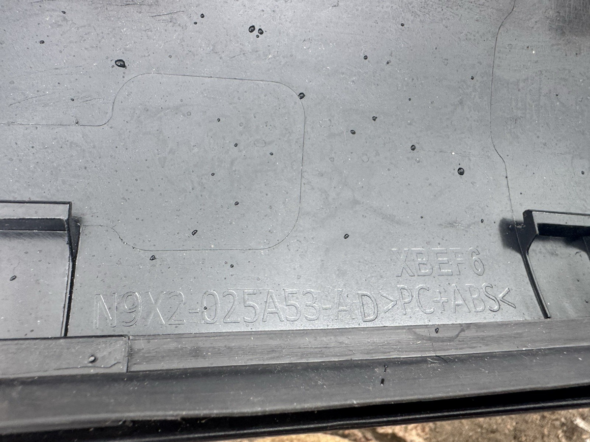 2022-24 RANGE ROVER SPORT L461 A PILLAR WINDSCREEN EXTERIOR TRIM LEFT