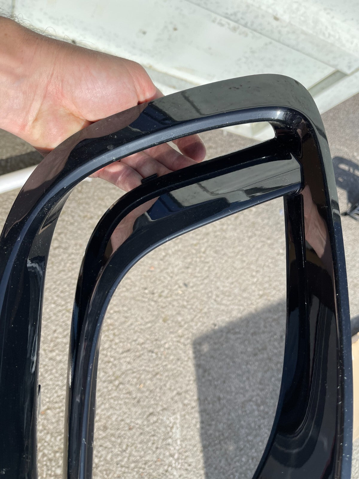 Rangka grille pada bumper JAGUAR F-TYPE MX5317F908B Kondisi Baik