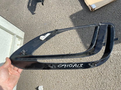 Rangka grille pada bumper JAGUAR F-TYPE MX5317F908B Kondisi Baik