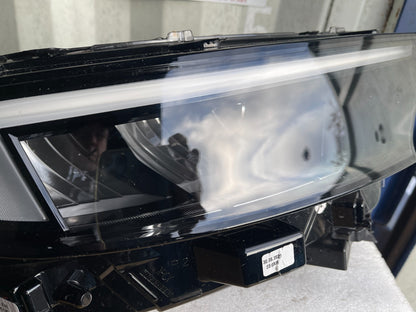 2023 Vauxhall Opel Astra/Mokka Headlight Right Side 9847939380 DAMAGE