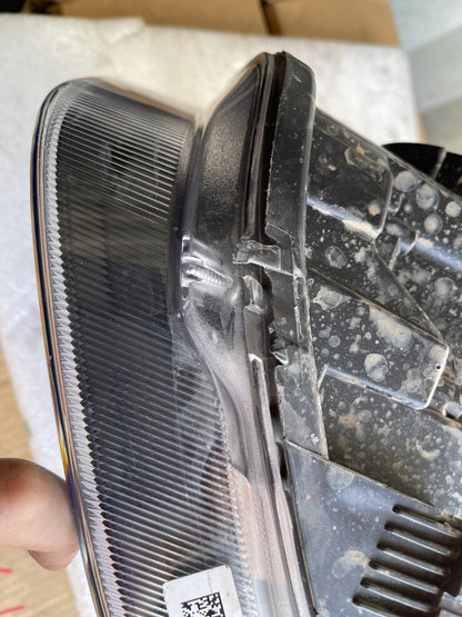 FORD TRANSIT MK8 RIGHT HEADLIGHT GK3113W029AB BROKEN LUGS