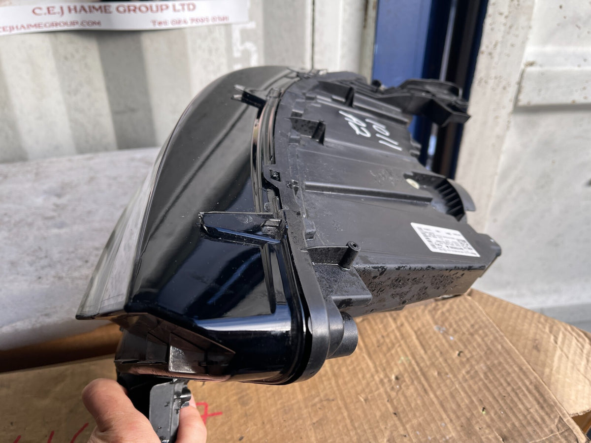 2023 Vauxhall Opel Astra/Mokka Headlight Right Side 9847939380 DAMAGE