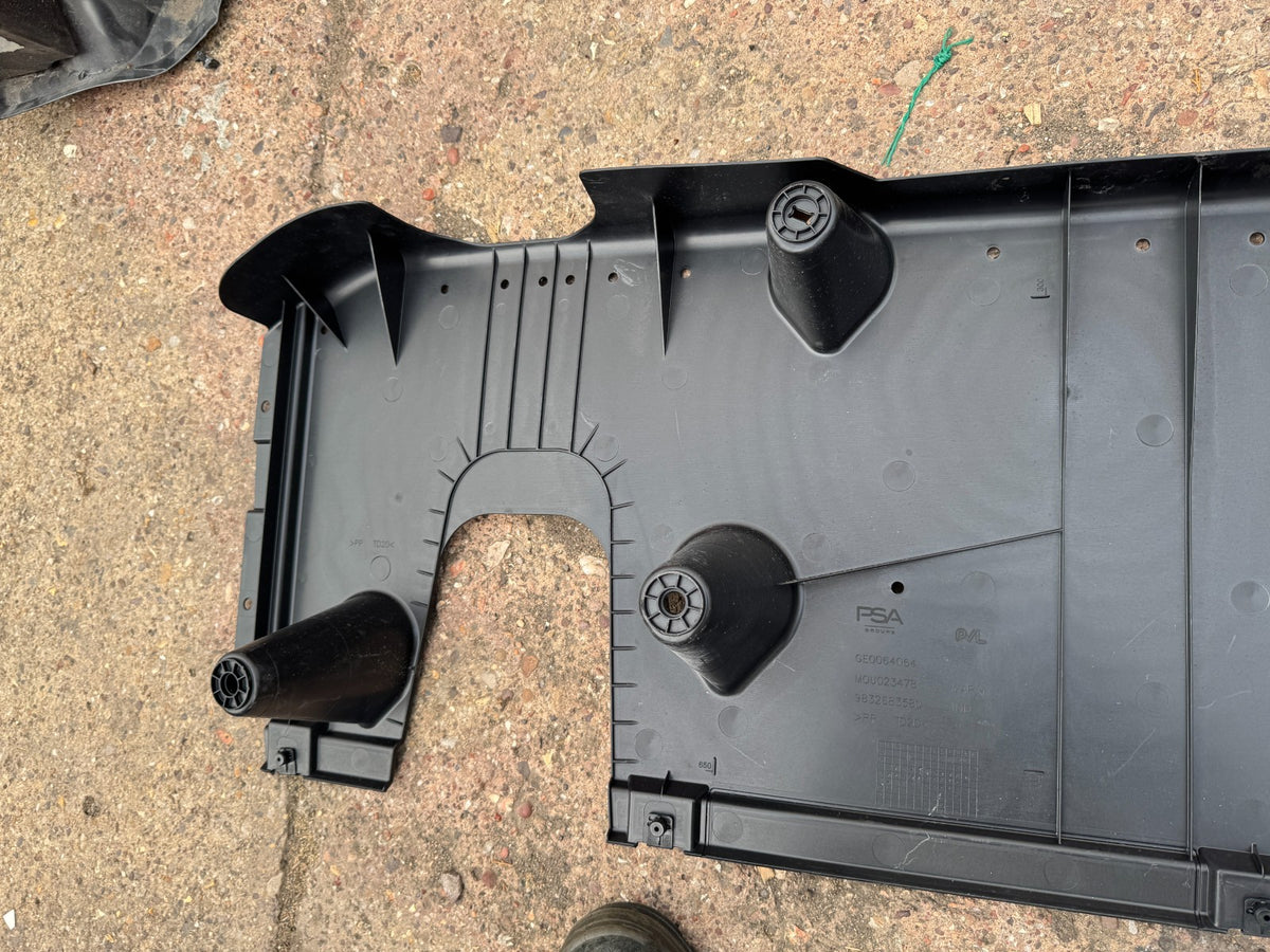 2024 Vauxhall Astra L MK8 CHASSIS PROTECTION COVER 9832683580