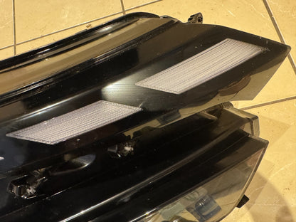 Skoda Enyaq 24-on Front Right Full LED Headlamp Genuine 5LB941036A