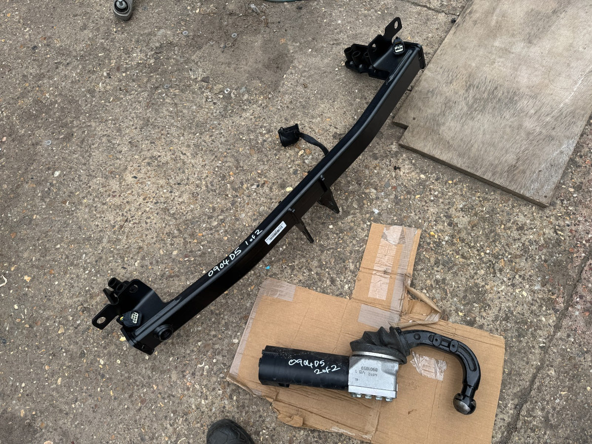 2025 ชุดลากเรือ TOWBAR RANGE ROVER EVOQUE L551 AUTOBIOGRAPHY MHEV M8DM17K817AB
