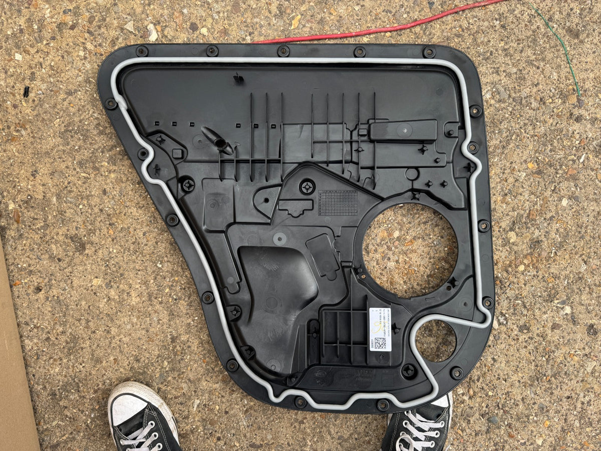 NEW GENUINE LAND ROVER DEFENDER L663 REAR RIGHT DOOR CARD L8B224766A LR146734