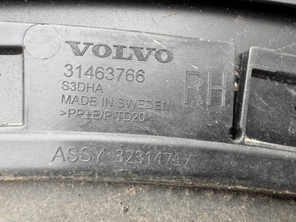 Volvo V60 2022 Right fender trim molding 31463766