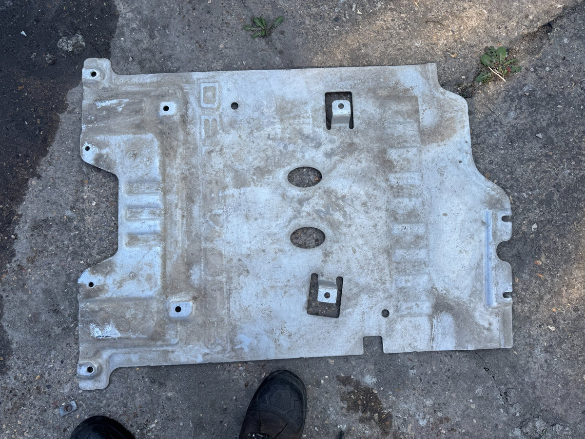 2019 ON L663 LAND ROVER DEFENDER ENGINE UNDERTRAY L8B26E028AB