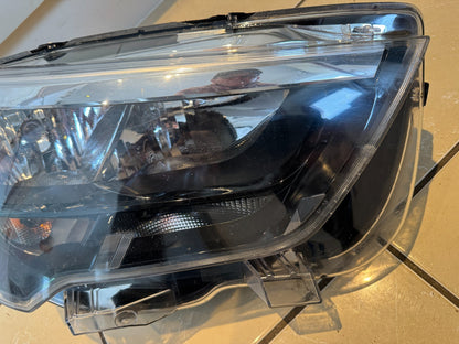 Vauxhall Combo E MK5 2018 RIGHT Headlamp 9816823780 DAMAGED