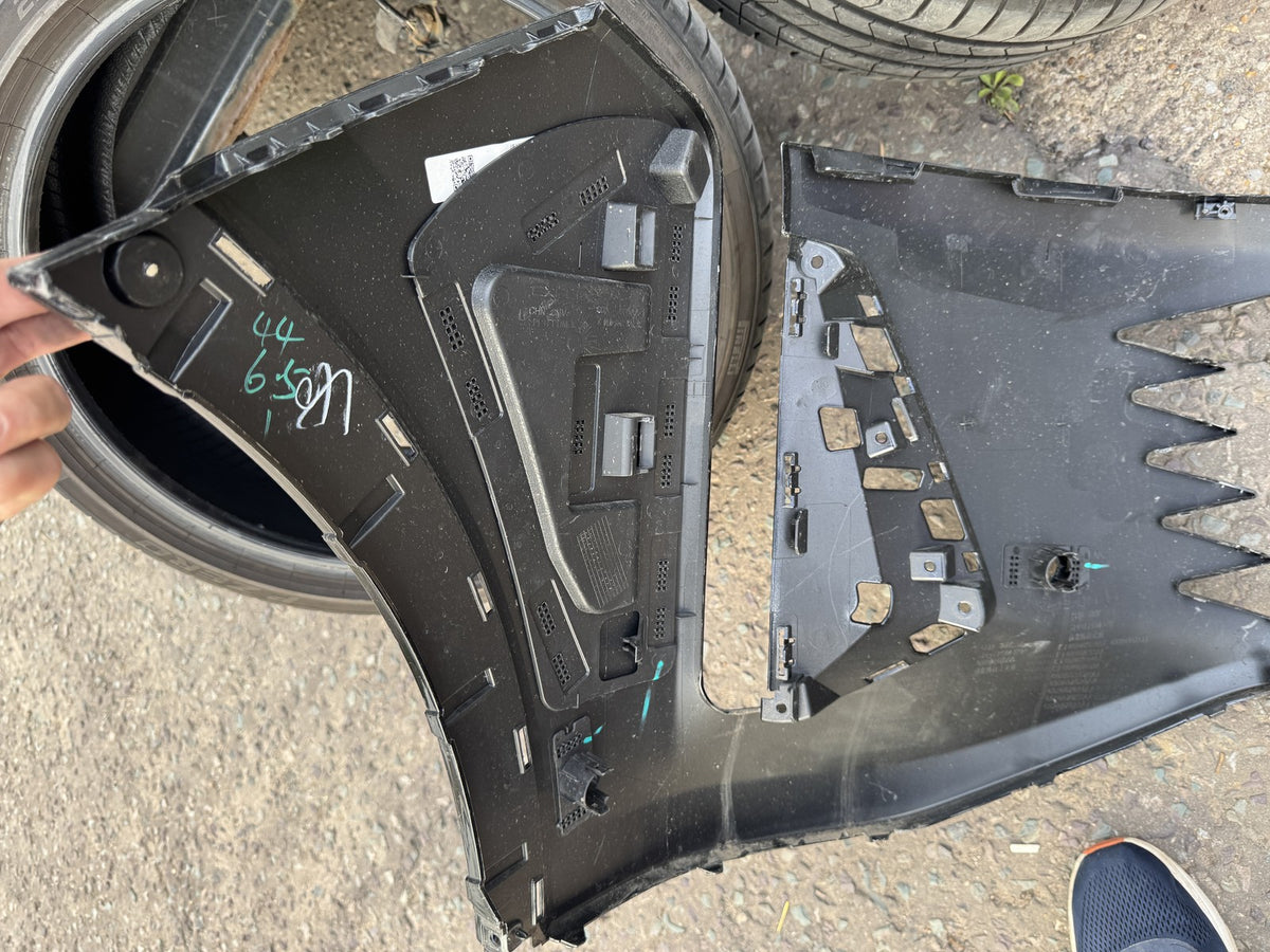 Genuine Omoda 9 Front Bumper Upper Trim Scratched Broken Clips 602002630AA