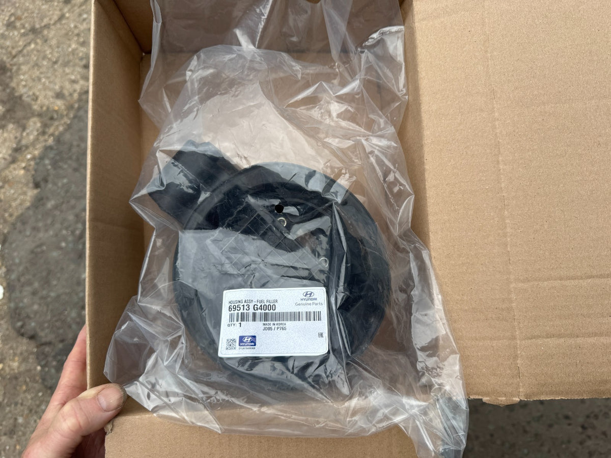 69513G4000 油箱蓋底座 HYUNDAI I30 全新原廠