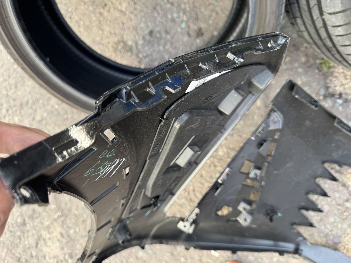 Genuine Omoda 9 Front Bumper Upper Trim Scratched Broken Clips 602002630AA