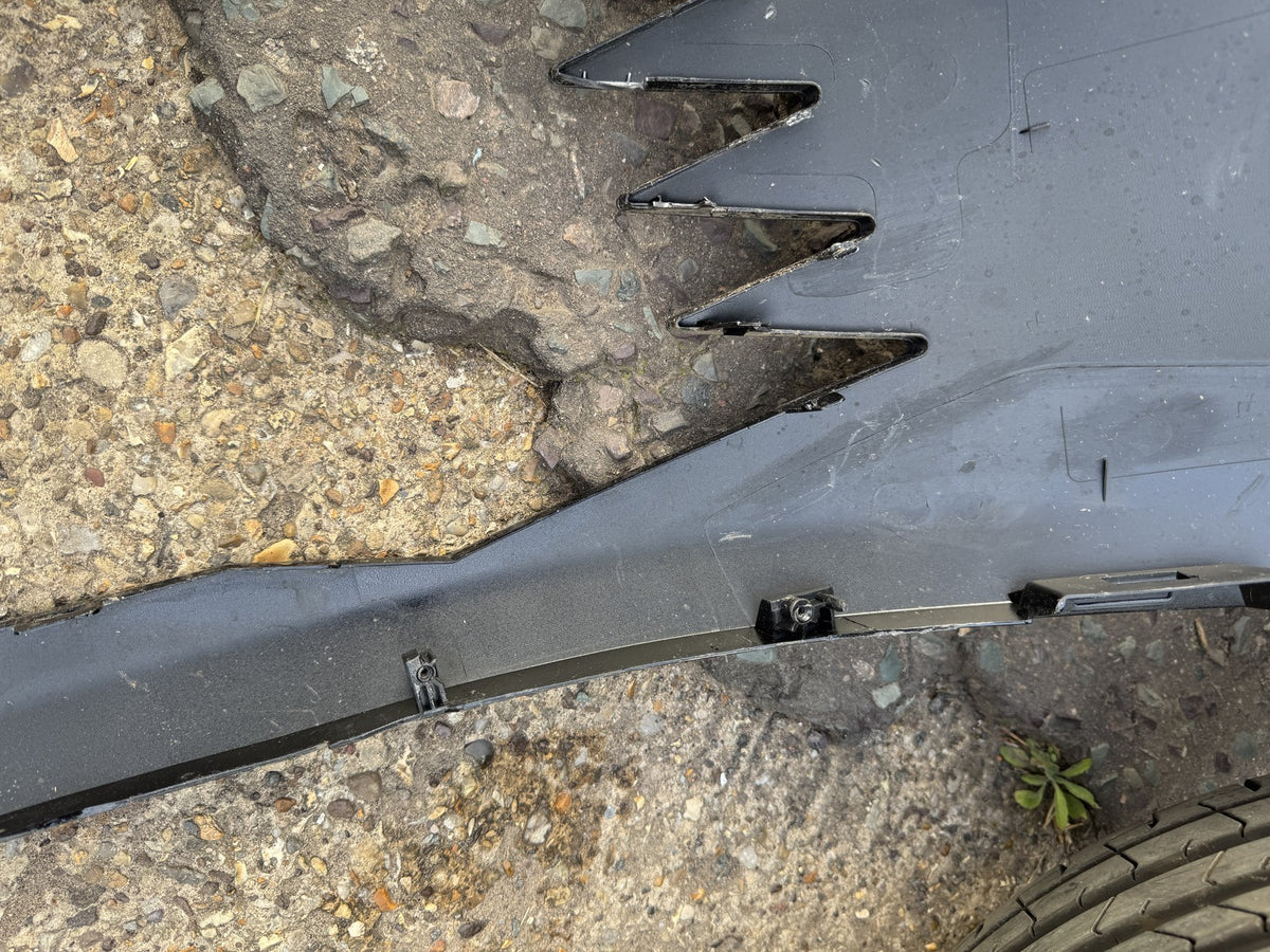 Genuine Omoda 9 Front Bumper Upper Trim Scratched Broken Clips 602002630AA