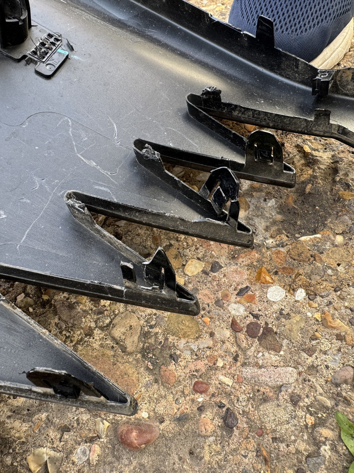 Genuine Omoda 9 Front Bumper Upper Trim Scratched Broken Clips 602002630AA