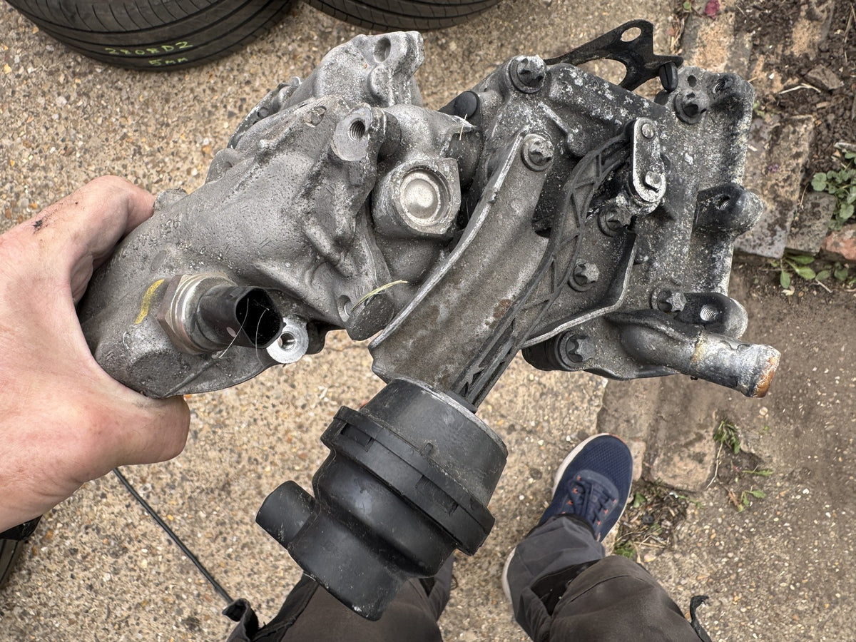 MERCEDES OM651 2.1 CDI EGR VALVE A6511400360 C E CLASS SPRINTER VITO