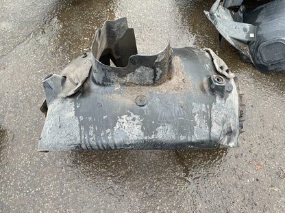 GENUINE Peugeot 308 RIGHT Front Wheel Arch Liner Mud Guard 9811870980 DAMAGED