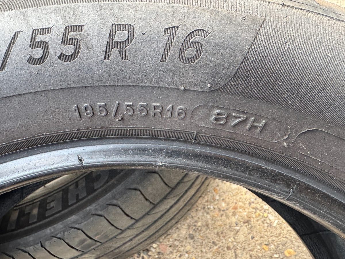 1x 195 55 16 87H Michelin Primacy 4 S3 Tread 4mm DOT Code 2820