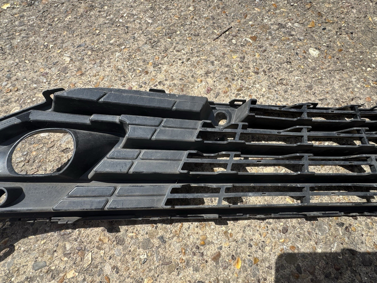 GENUINEVauxhall Astra 2022 2023 2024 Front Bumper Grille Black With Sensor Holes