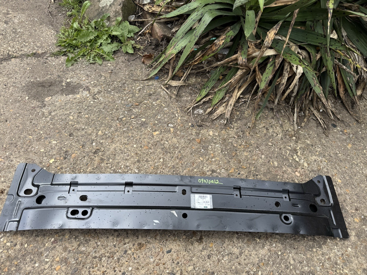 RANGE ROVER L460 REINFORCEMENT - ROOF PANEL 2022 2023