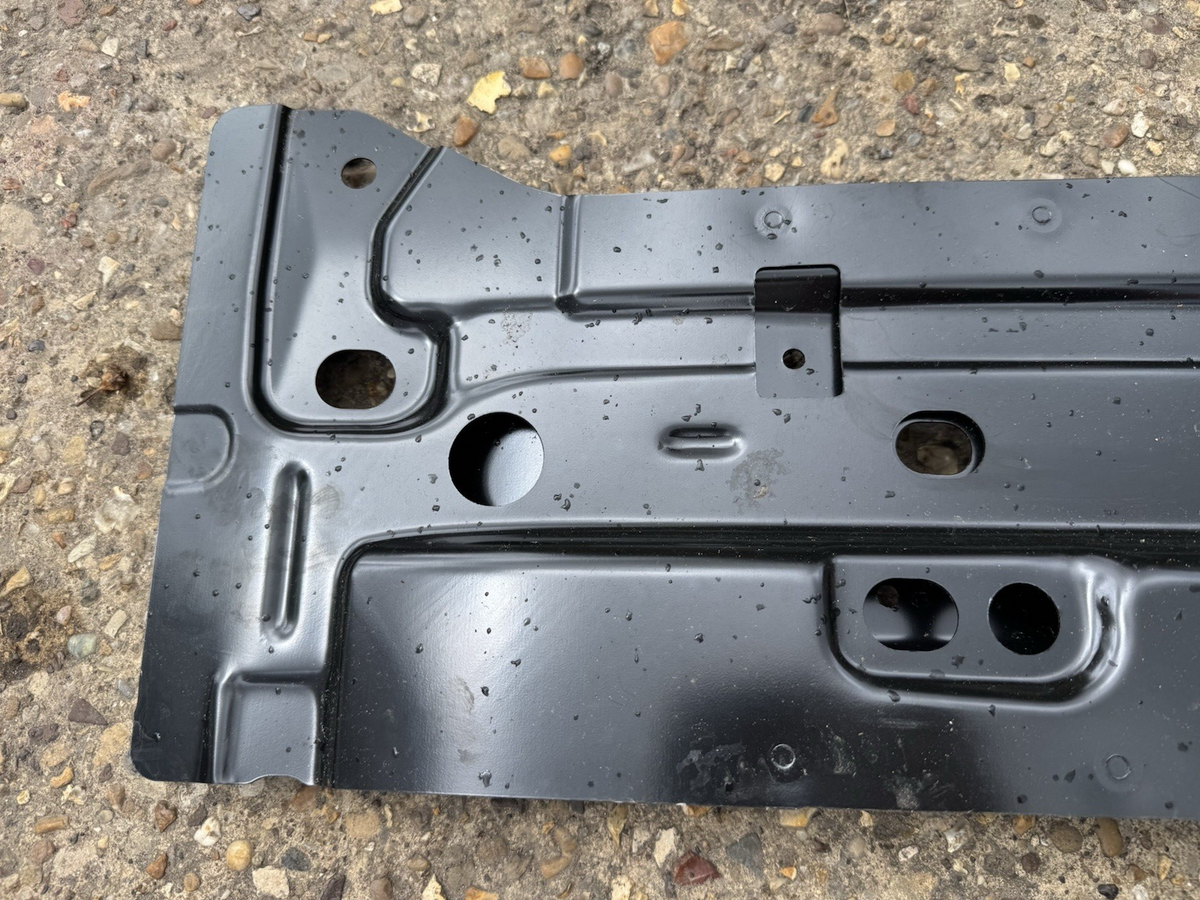 RANGE ROVER L460 REINFORCEMENT - ROOF PANEL 2022 2023