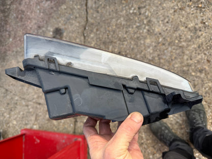 Genuine BMW 5/7 Series G30 Front Right Fog Light 9477172 2021